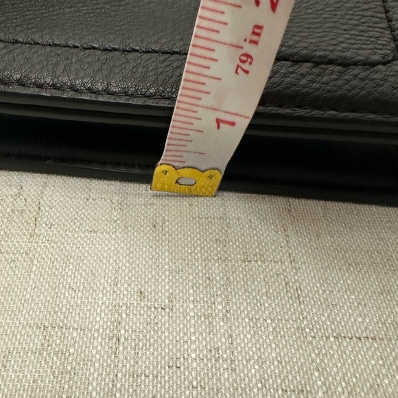 Marc Jacobs Elegant Black Crossbody Bag - Picture 11 of 12